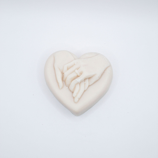 [Handswithring-white-20] Hands with ring - Candle WHT